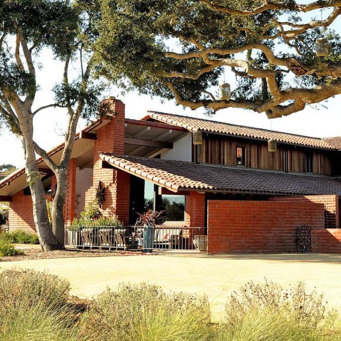 Brick Barn Wine Estate