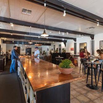 Lucas and Lewellen Tasting Room